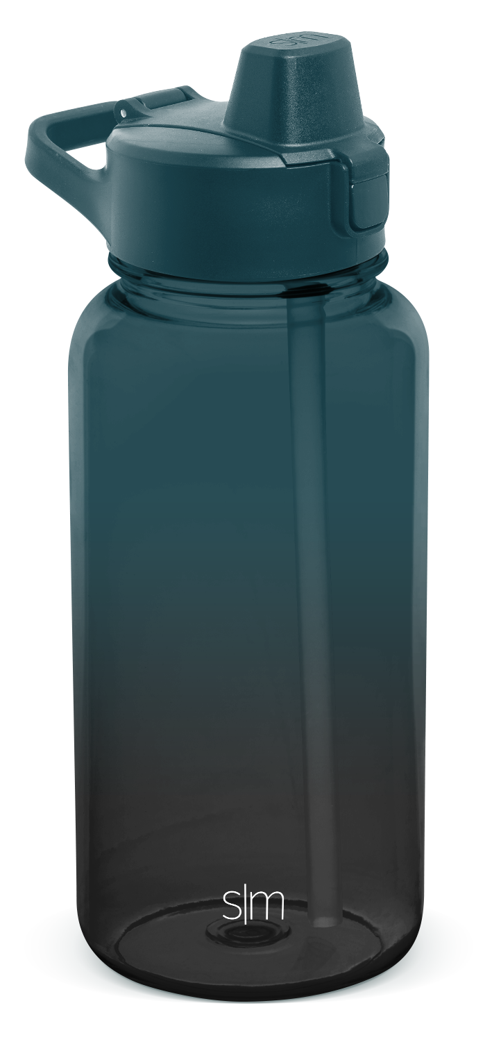 Plastic Summit With Simple Flip Silicone Straw Lid